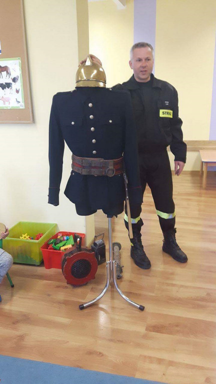 WIZYTA STRAŻAKÓW W PUBLICZNYM PRZEDSZKOLU W OLSZANCE