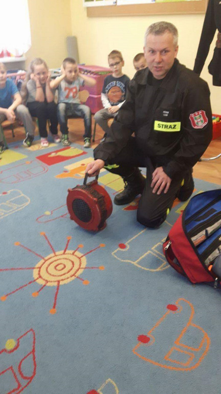 WIZYTA STRAŻAKÓW W PUBLICZNYM PRZEDSZKOLU W OLSZANCE