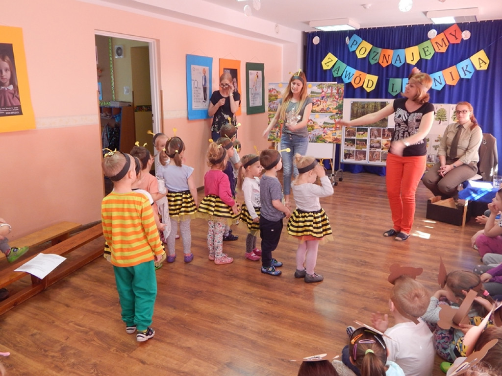 POZNAJEMY ZAWÓD LEŚNIKA