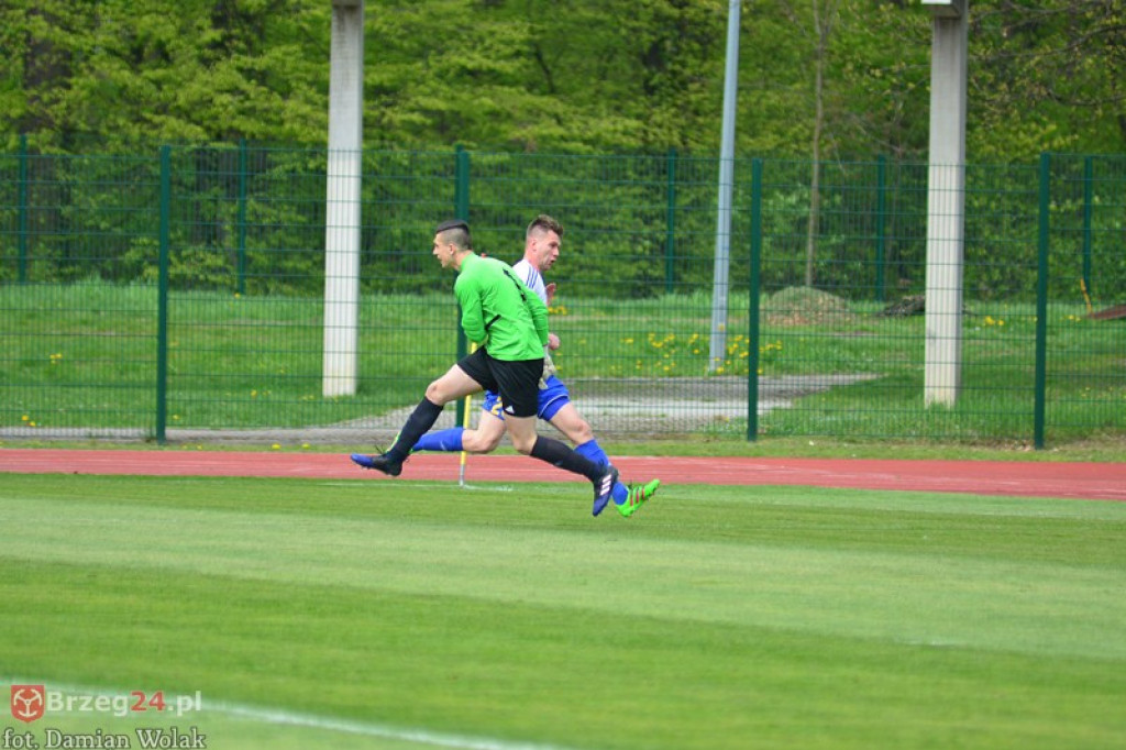 Bezbramkowy remis w derbach. Podział punktów w Brzegu [foto]