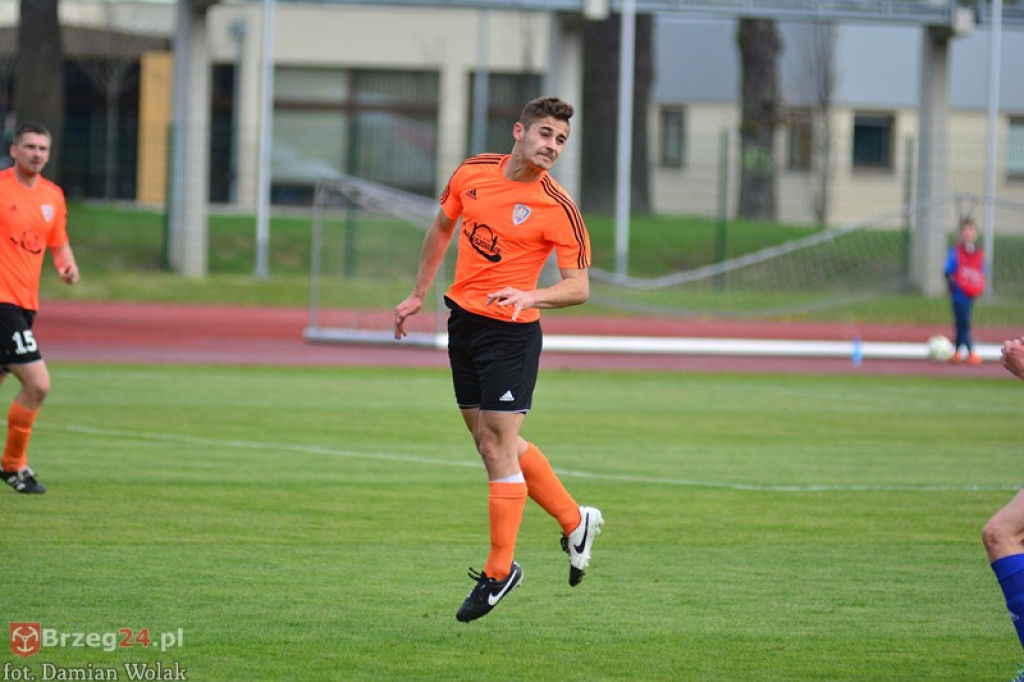 Bezbramkowy remis w derbach. Podział punktów w Brzegu [foto]