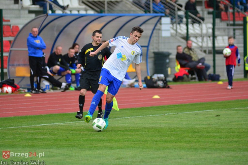 Bezbramkowy remis w derbach. Podział punktów w Brzegu [foto]