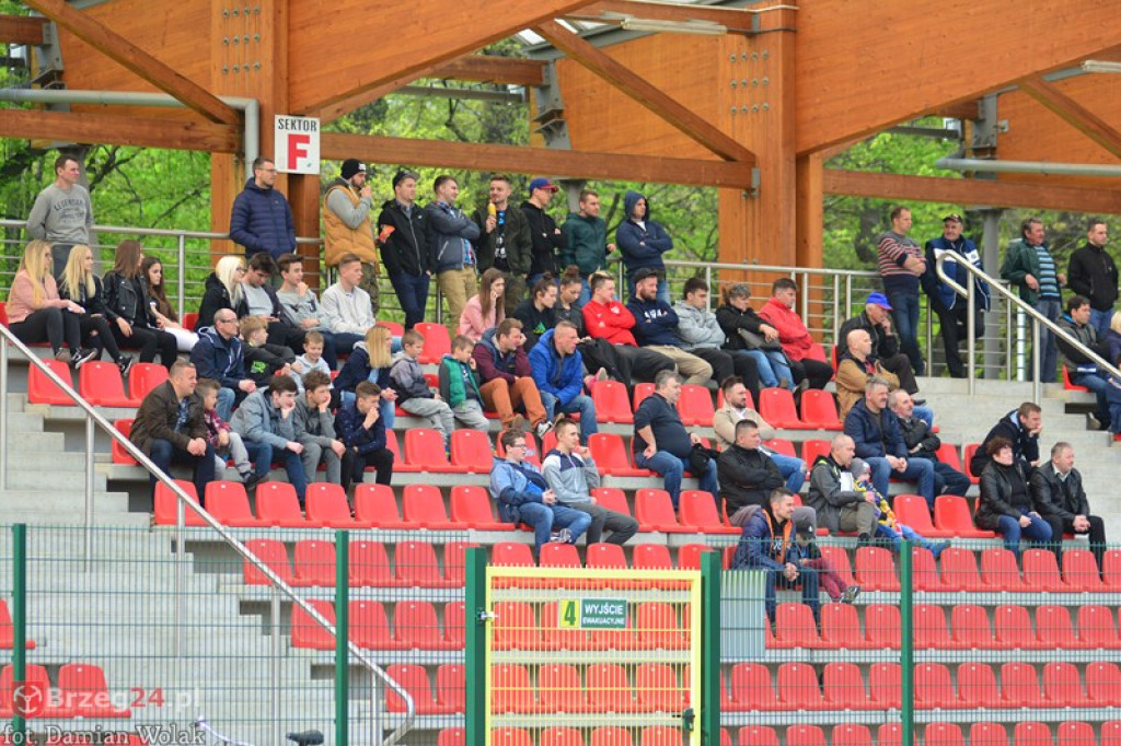 Bezbramkowy remis w derbach. Podział punktów w Brzegu [foto]