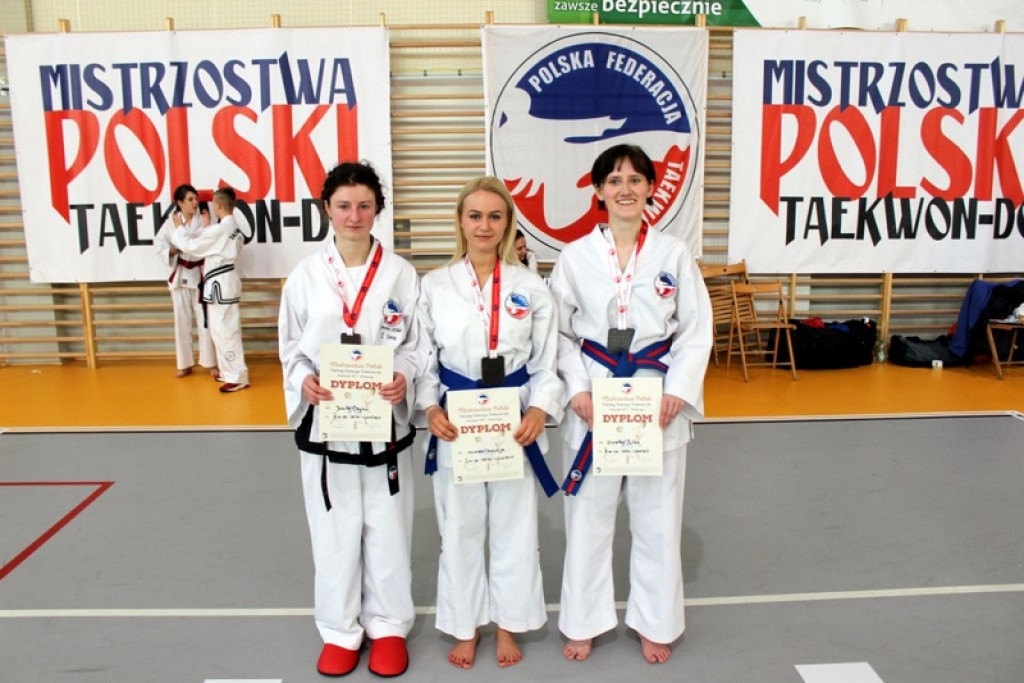 100 medali zawodników z Opolskiego Klubu Sportów Walki na MP 2017 w Taekwon-do