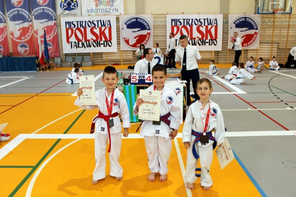 100 medali zawodników z Opolskiego Klubu Sportów Walki na MP 2017 w Taekwon-do