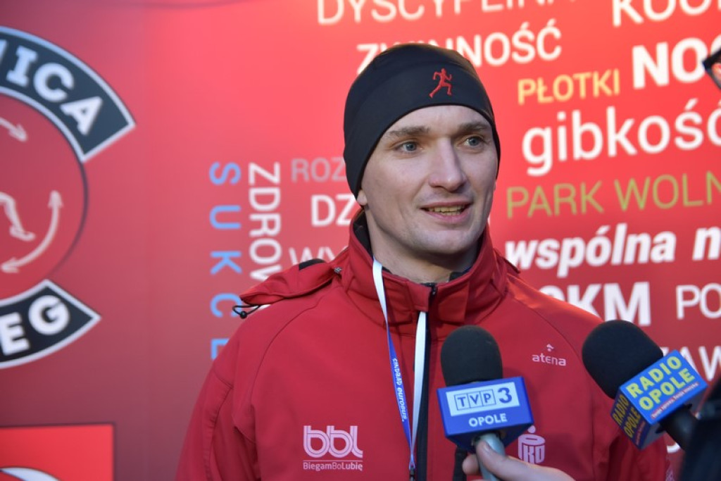 Kamil Karbowiak z Brzegu wygrał 2. Nocną Dychę!