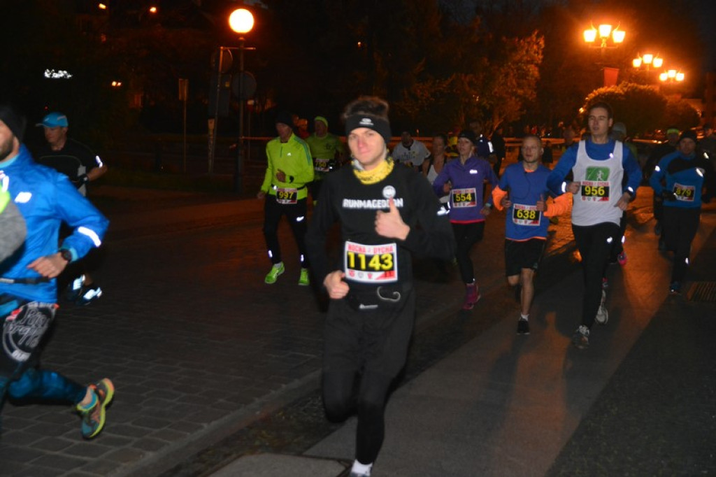 Kamil Karbowiak z Brzegu wygrał 2. Nocną Dychę!