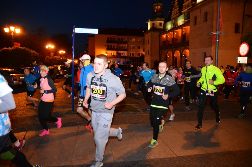 Kamil Karbowiak z Brzegu wygrał 2. Nocną Dychę!