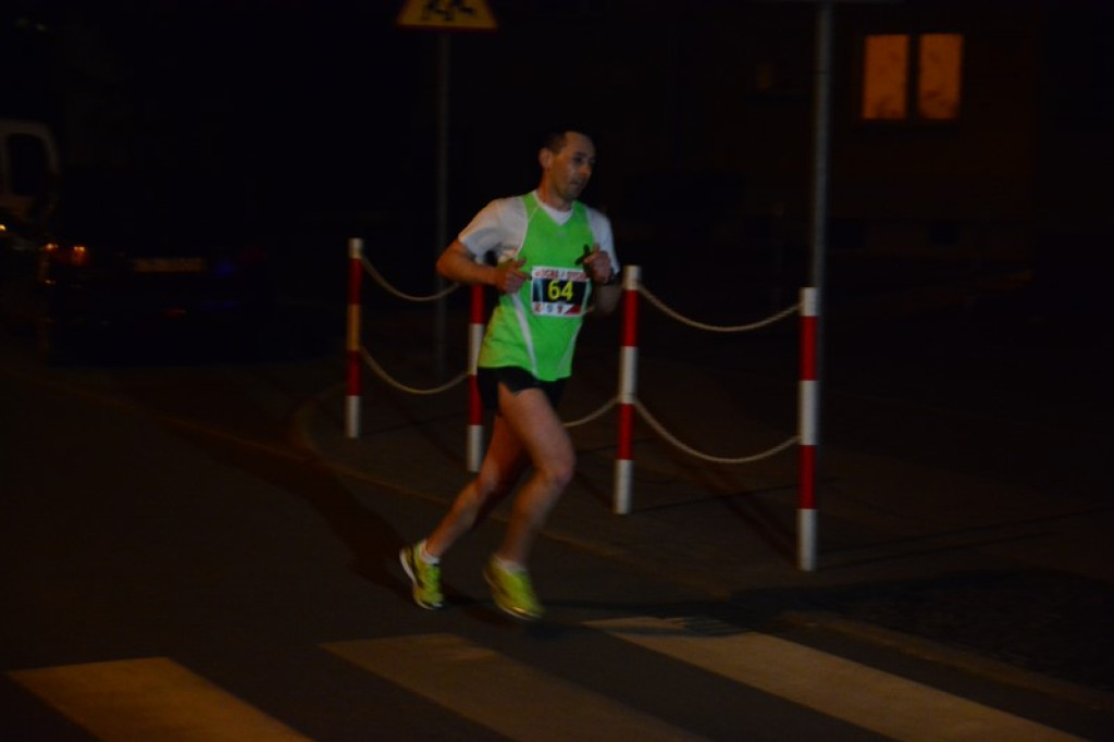 Kamil Karbowiak z Brzegu wygrał 2. Nocną Dychę!