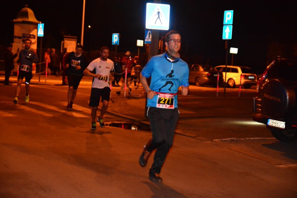 Kamil Karbowiak z Brzegu wygrał 2. Nocną Dychę!