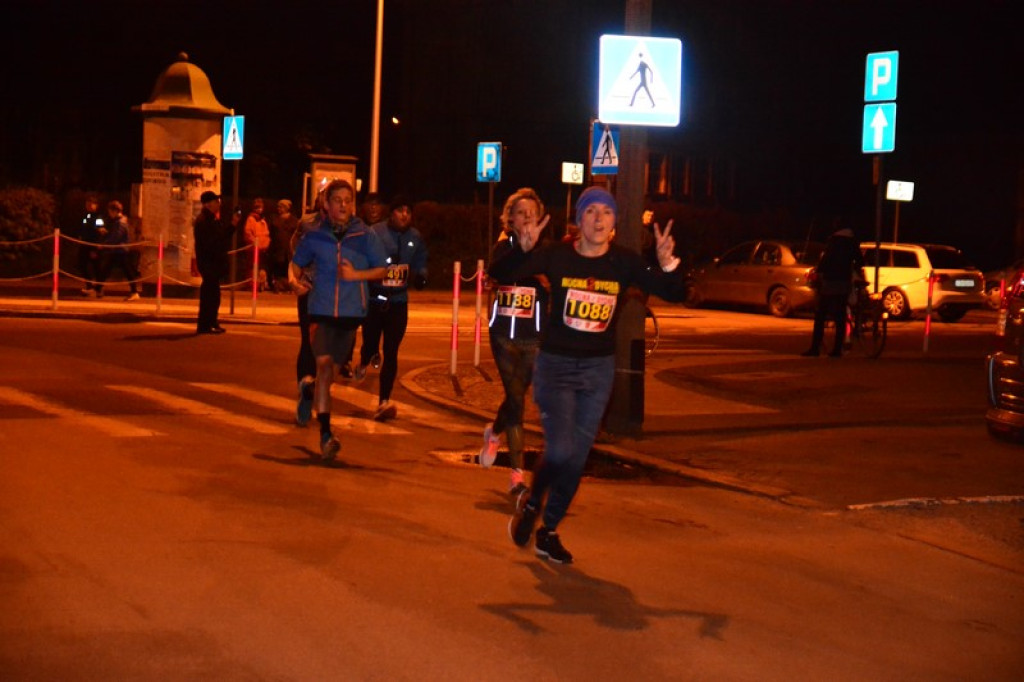 Kamil Karbowiak z Brzegu wygrał 2. Nocną Dychę!