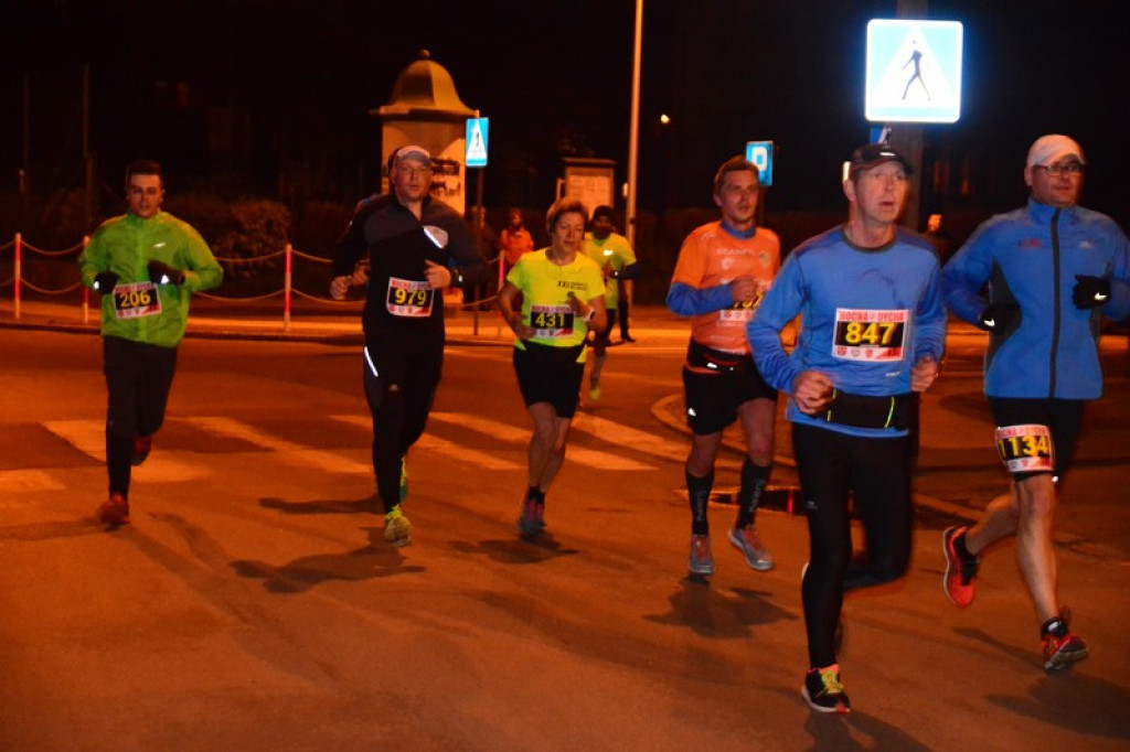 Kamil Karbowiak z Brzegu wygrał 2. Nocną Dychę!