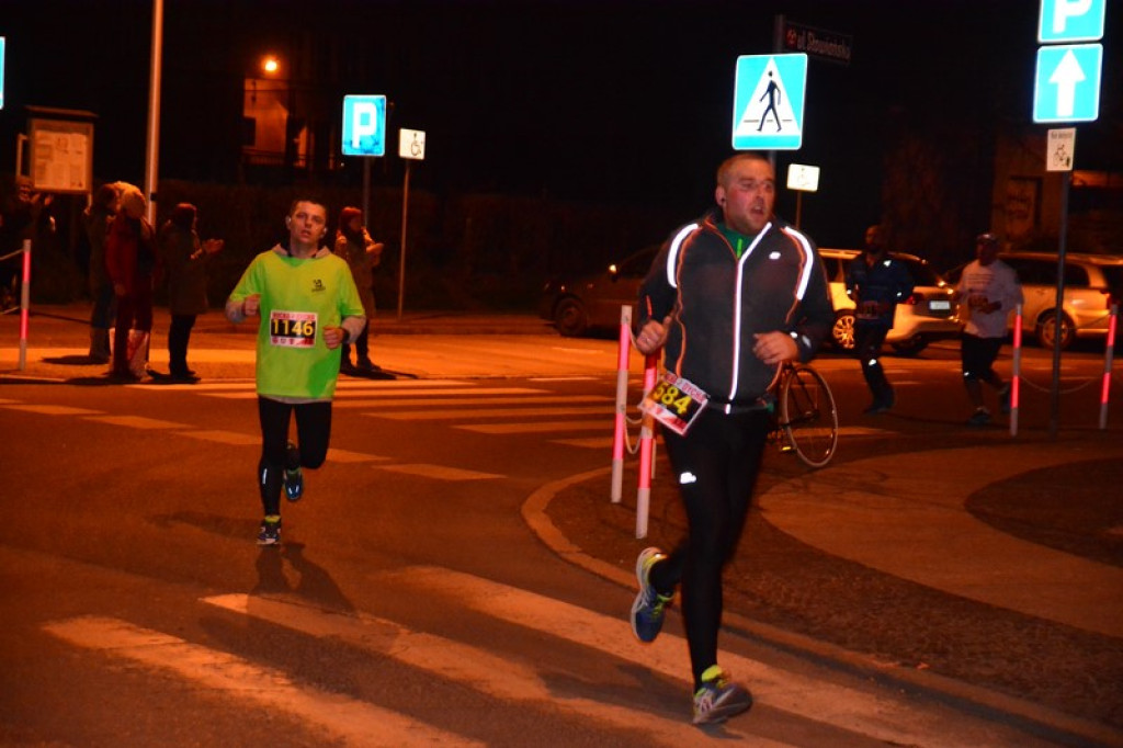 Kamil Karbowiak z Brzegu wygrał 2. Nocną Dychę!