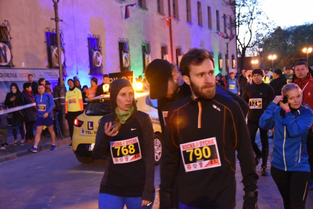 Kamil Karbowiak z Brzegu wygrał 2. Nocną Dychę!