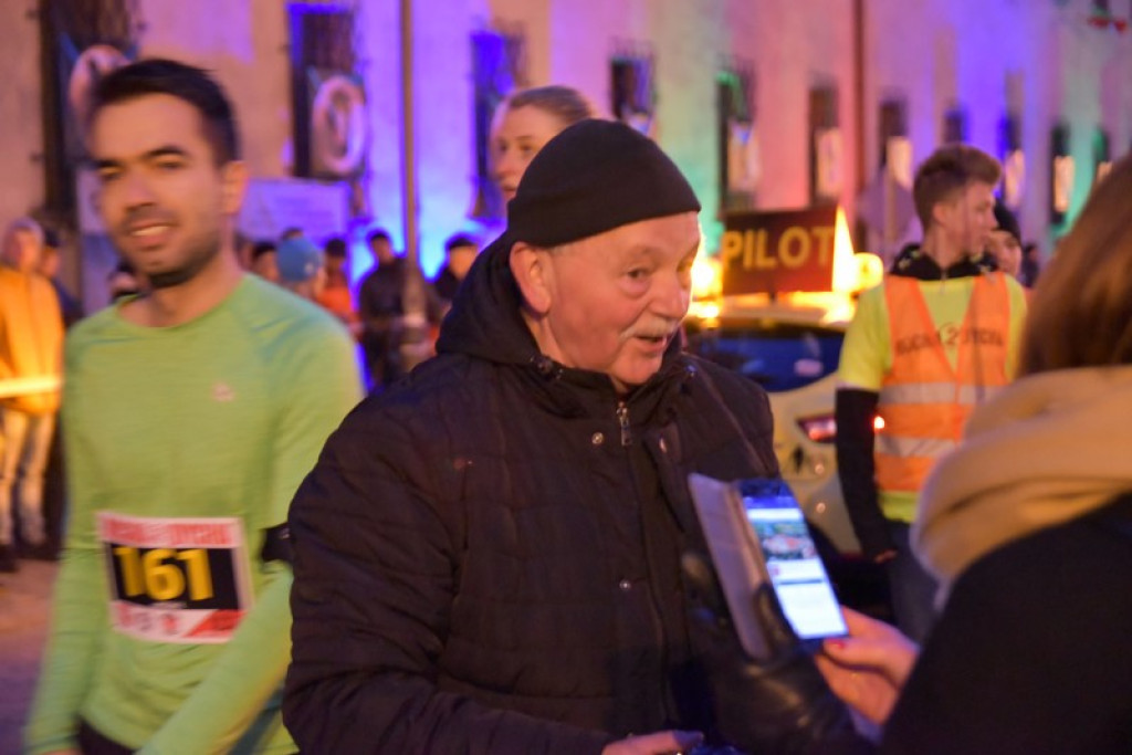 Kamil Karbowiak z Brzegu wygrał 2. Nocną Dychę!