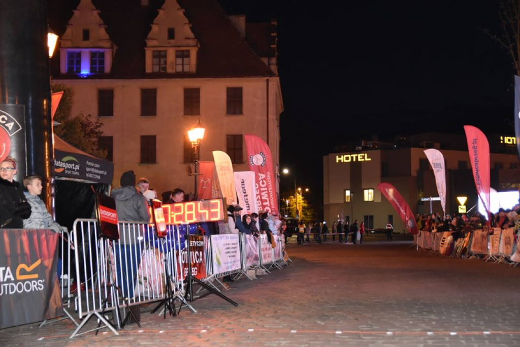 Kamil Karbowiak z Brzegu wygrał 2. Nocną Dychę!