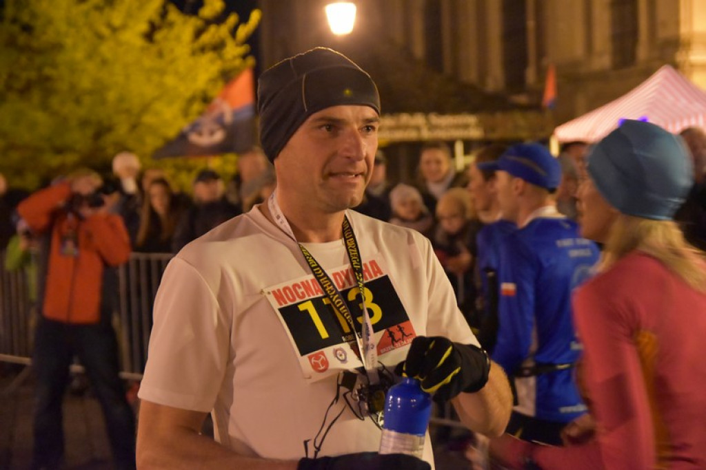 Kamil Karbowiak z Brzegu wygrał 2. Nocną Dychę!