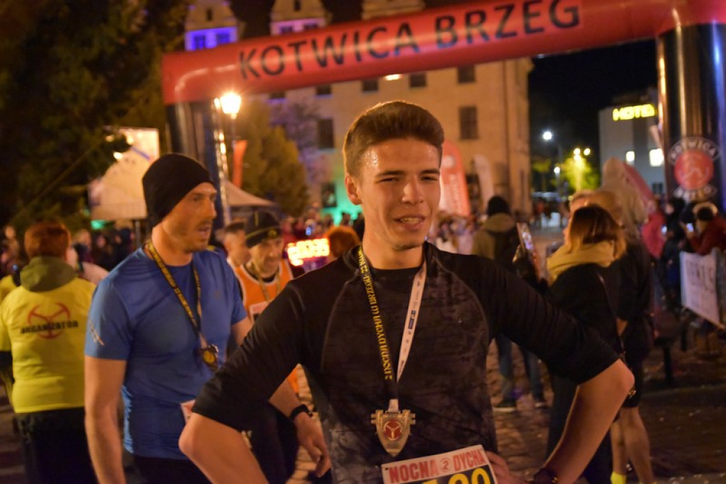 Kamil Karbowiak z Brzegu wygrał 2. Nocną Dychę!