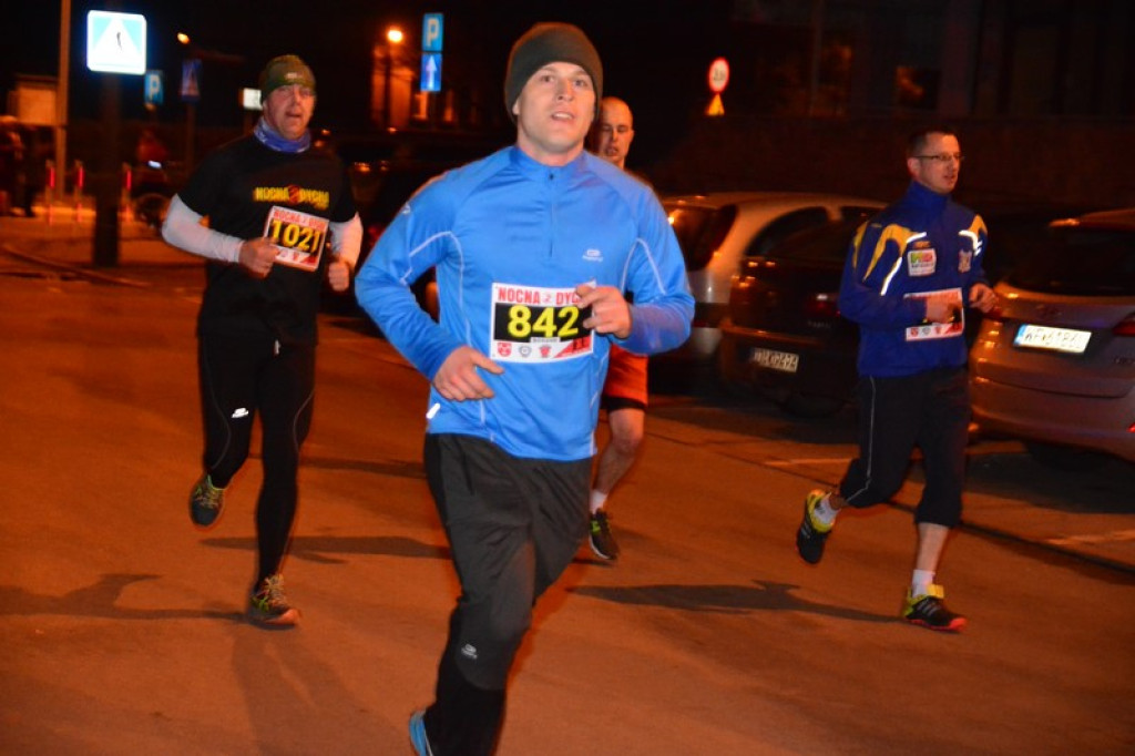 Kamil Karbowiak z Brzegu wygrał 2. Nocną Dychę!