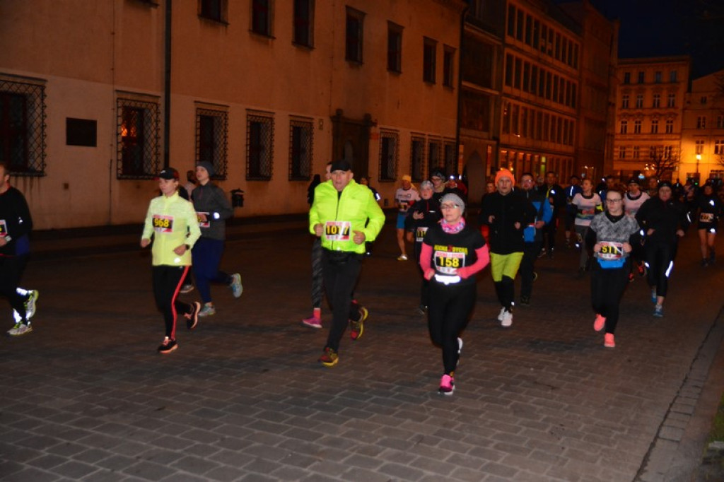 Kamil Karbowiak z Brzegu wygrał 2. Nocną Dychę!