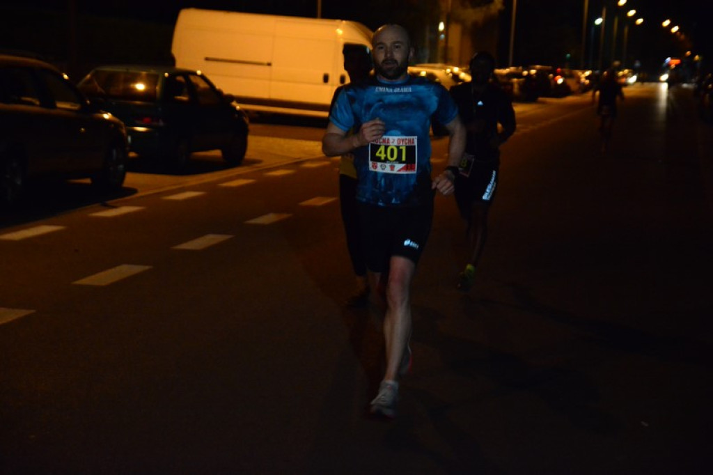 Kamil Karbowiak z Brzegu wygrał 2. Nocną Dychę!