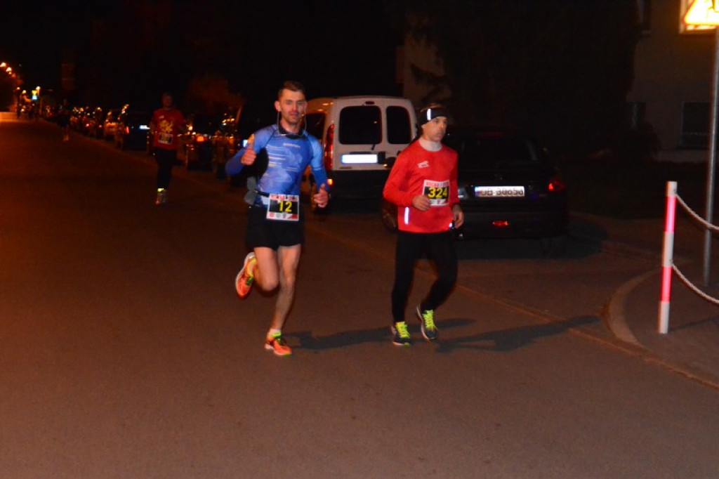 Kamil Karbowiak z Brzegu wygrał 2. Nocną Dychę!