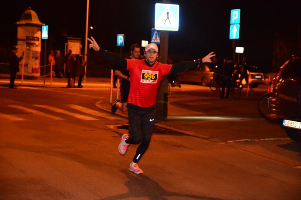 Kamil Karbowiak z Brzegu wygrał 2. Nocną Dychę!