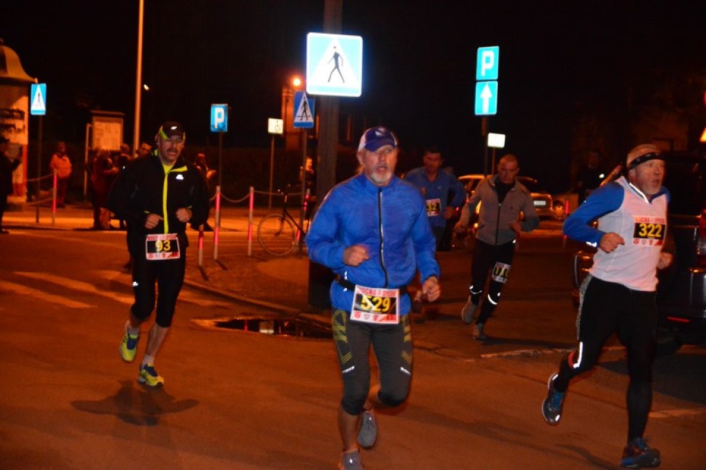 Kamil Karbowiak z Brzegu wygrał 2. Nocną Dychę!