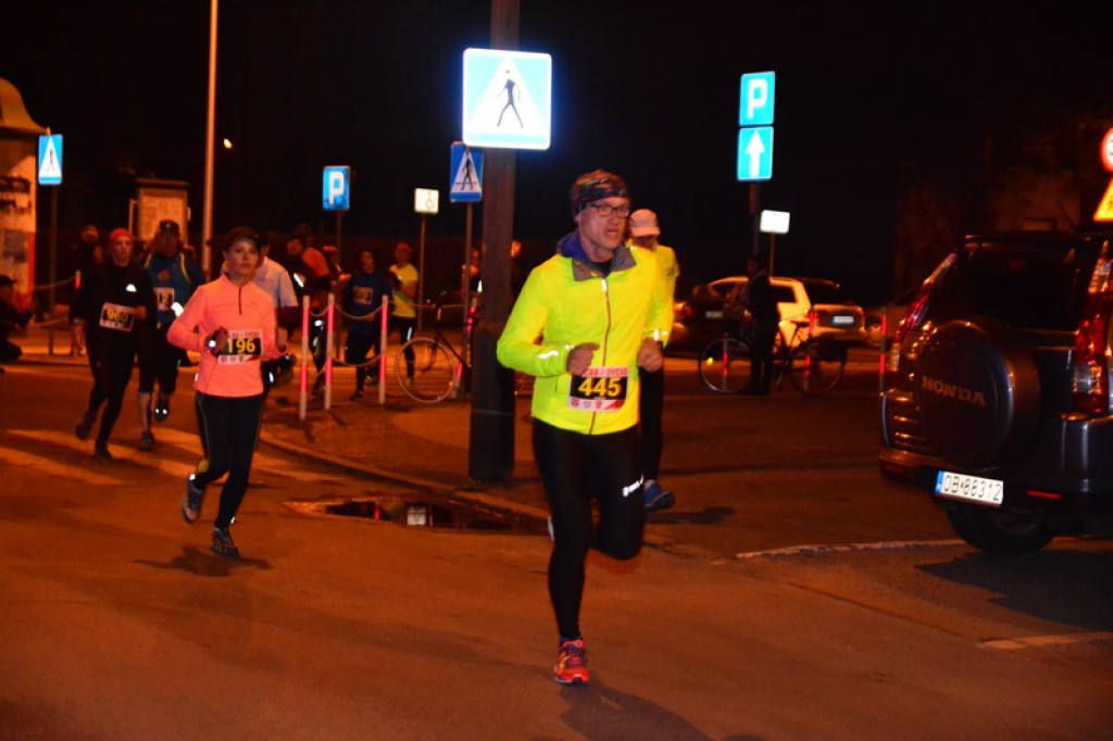 Kamil Karbowiak z Brzegu wygrał 2. Nocną Dychę!