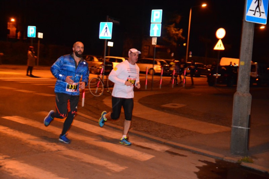 Kamil Karbowiak z Brzegu wygrał 2. Nocną Dychę!