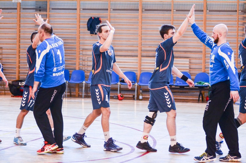 Akademicy ponownie lepsi od Olimpu