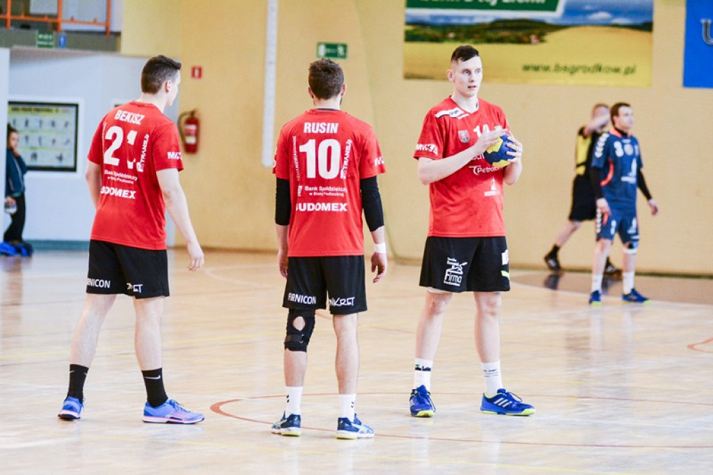 Akademicy ponownie lepsi od Olimpu