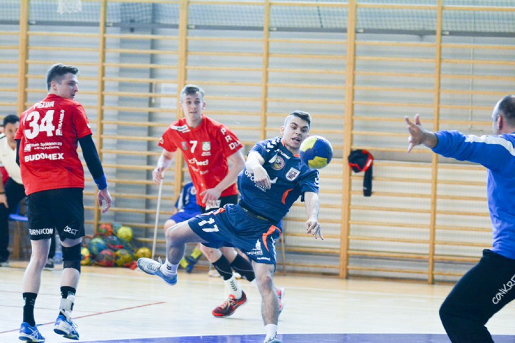 Akademicy ponownie lepsi od Olimpu