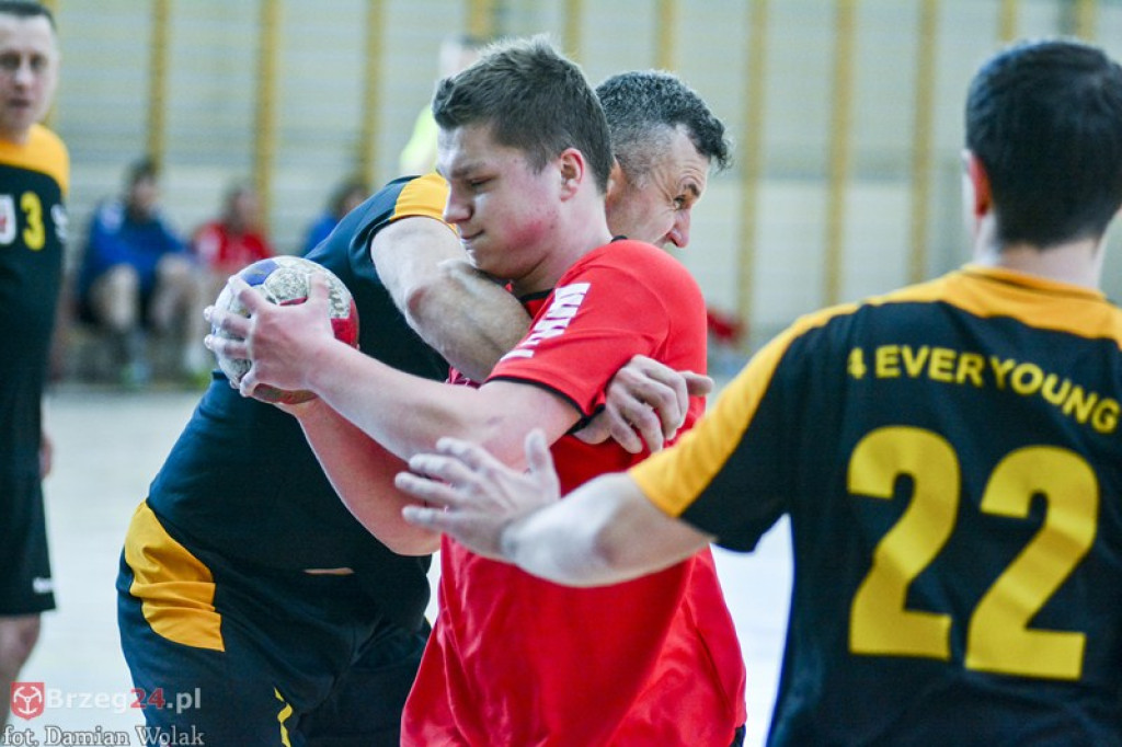 Stal Zawadzkie ponownie zwycięża w turnieju o Puchar Grodkowa