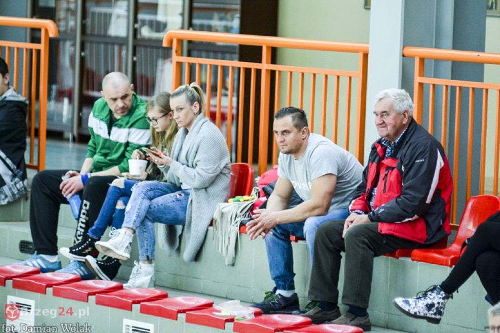 Stal Zawadzkie ponownie zwycięża w turnieju o Puchar Grodkowa