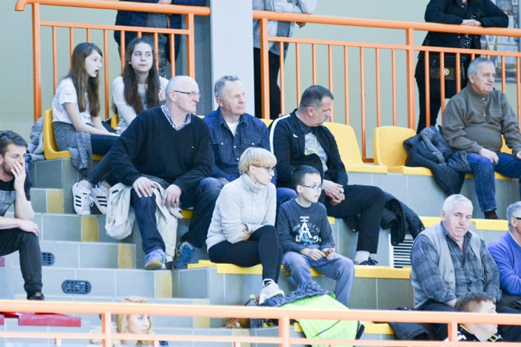 Akademicy ponownie lepsi od Olimpu