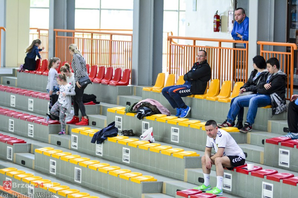 Stal Zawadzkie ponownie zwycięża w turnieju o Puchar Grodkowa