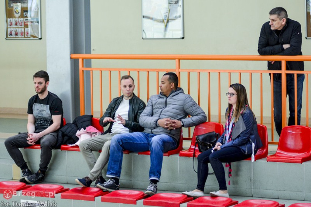 Stal Zawadzkie ponownie zwycięża w turnieju o Puchar Grodkowa