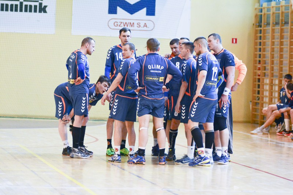 Akademicy ponownie lepsi od Olimpu