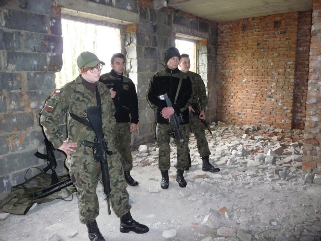 Doskonalenie umiejętności przez młodych strzelców Związku Strzeleckiego OSW 