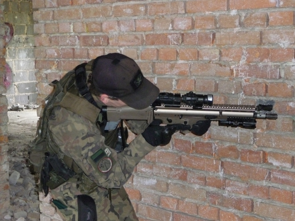 Doskonalenie umiejętności przez młodych strzelców Związku Strzeleckiego OSW 