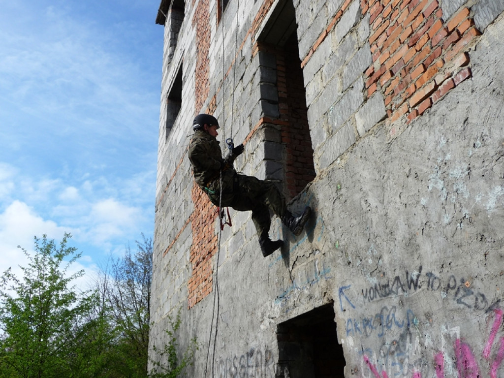 Doskonalenie umiejętności przez młodych strzelców Związku Strzeleckiego OSW 