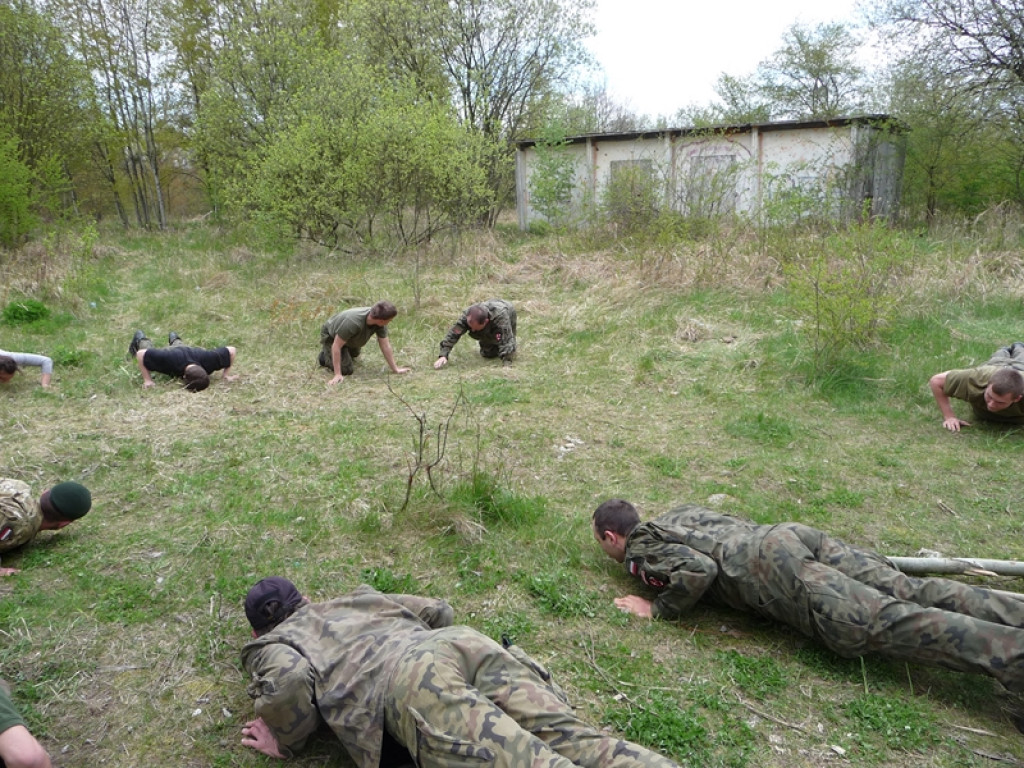 Doskonalenie umiejętności przez młodych strzelców Związku Strzeleckiego OSW 