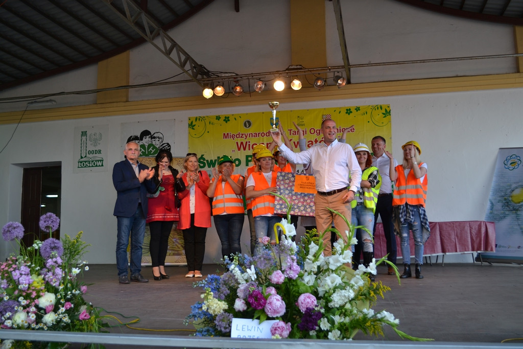 Gmina Lewin Brzeski najlepsza w powiecie!