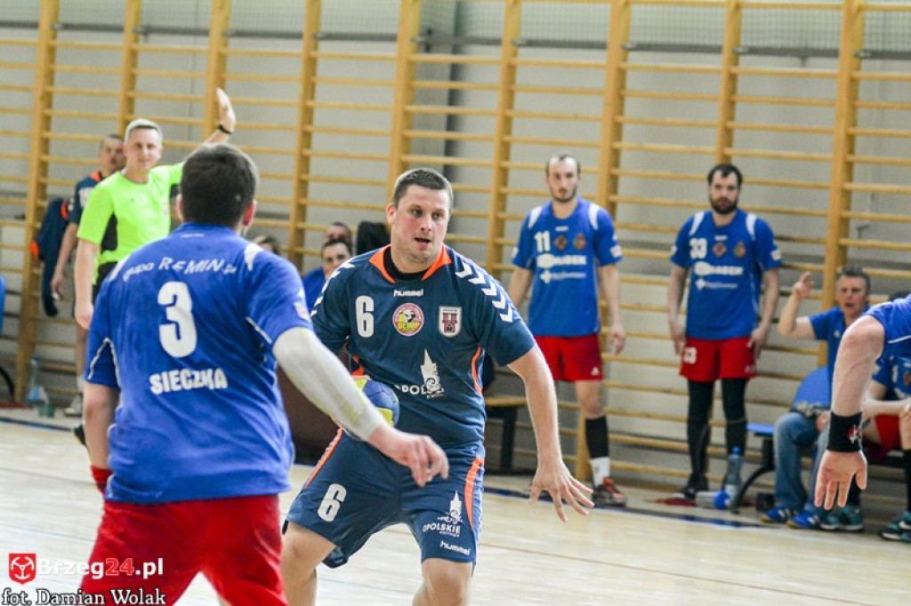 Olimp przegrał z MTS Chrzanów