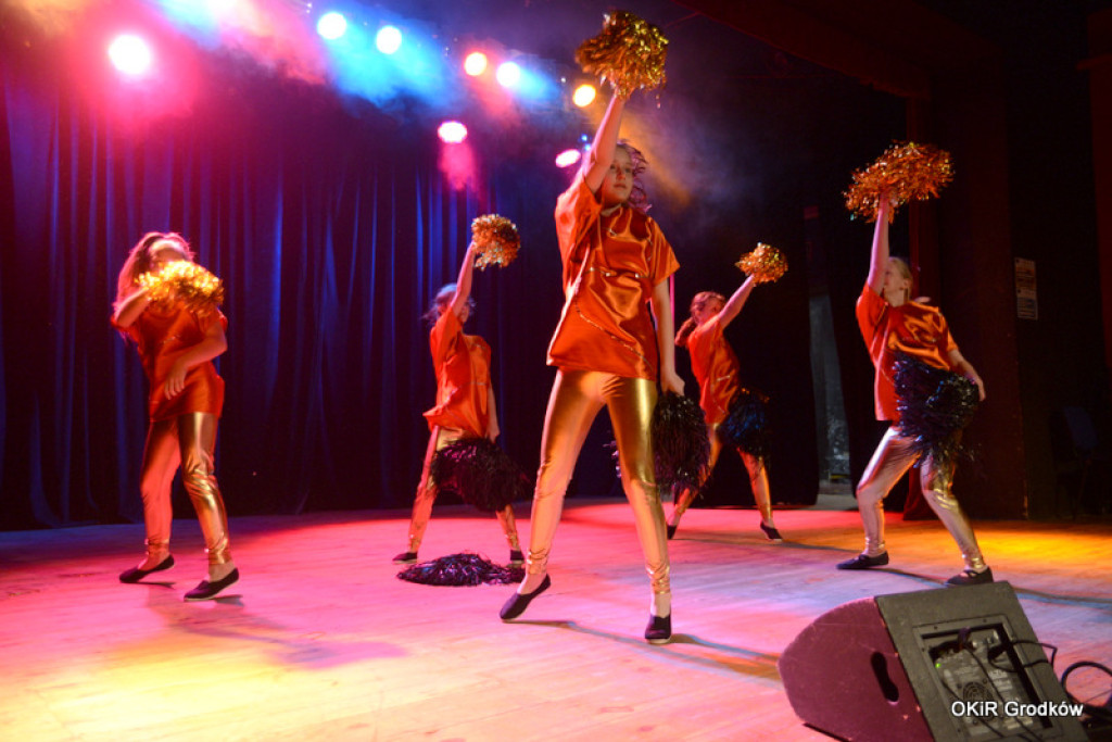 Powiatowy Festiwal Twórczości Artystycznej szkół w Grodkowie [fotorelacja]