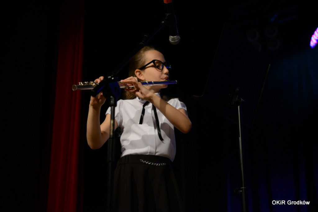 Powiatowy Festiwal Twórczości Artystycznej szkół w Grodkowie [fotorelacja]