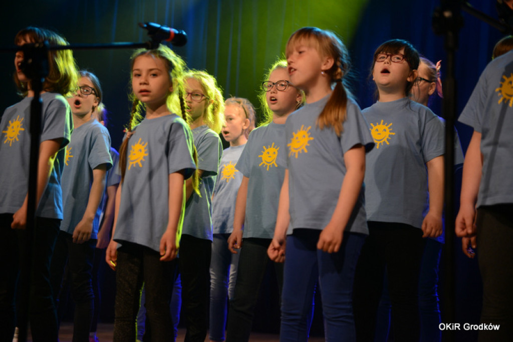 Powiatowy Festiwal Twórczości Artystycznej szkół w Grodkowie [fotorelacja]