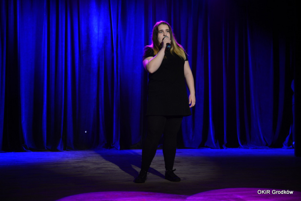 Powiatowy Festiwal Twórczości Artystycznej szkół w Grodkowie [fotorelacja]