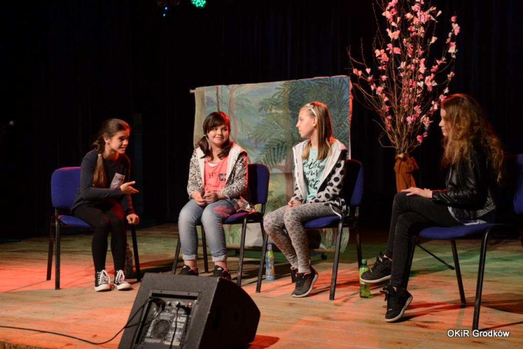 Powiatowy Festiwal Twórczości Artystycznej szkół w Grodkowie [fotorelacja]